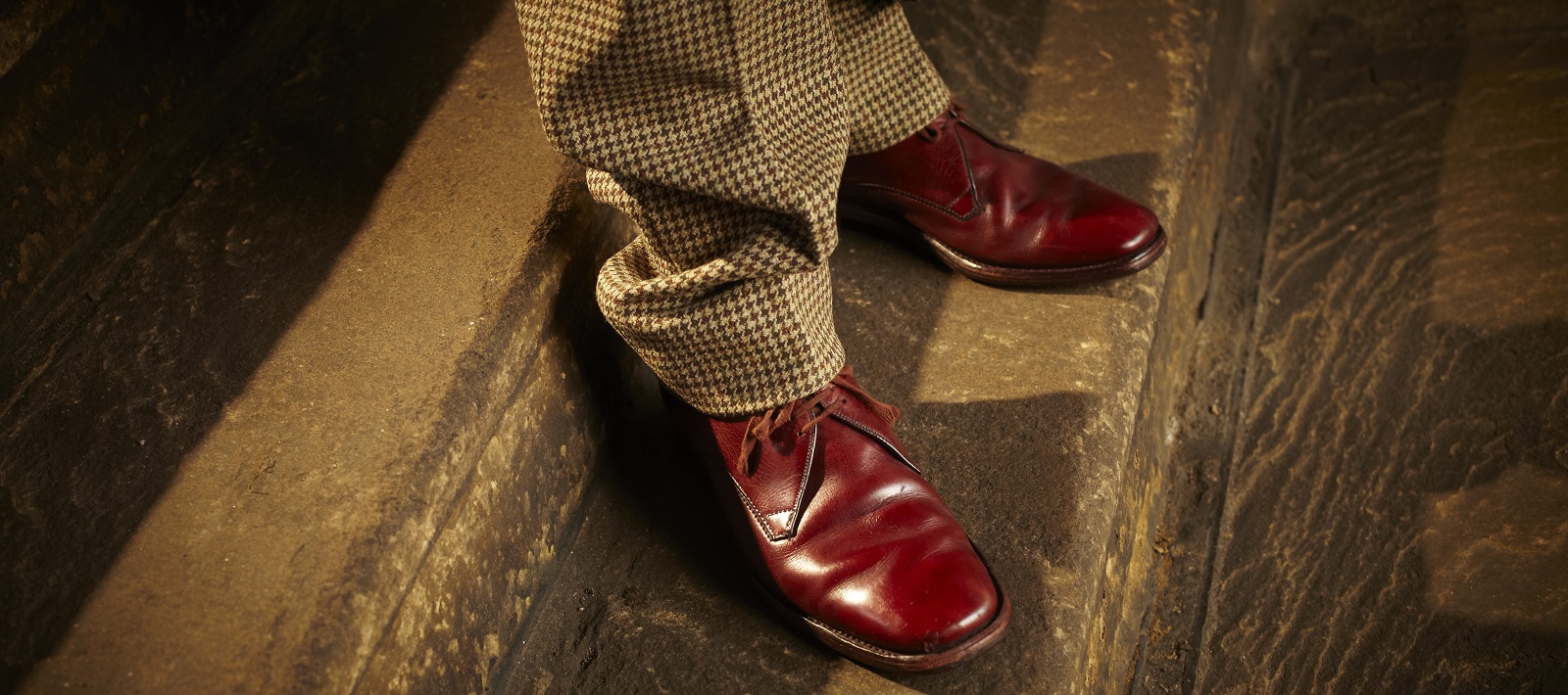 “DODGING THE DOODLEBUGS” The Fabulous 40s Show