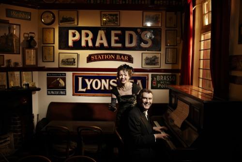 Dodging The Doodlebugs, The Fabulous 40s Show